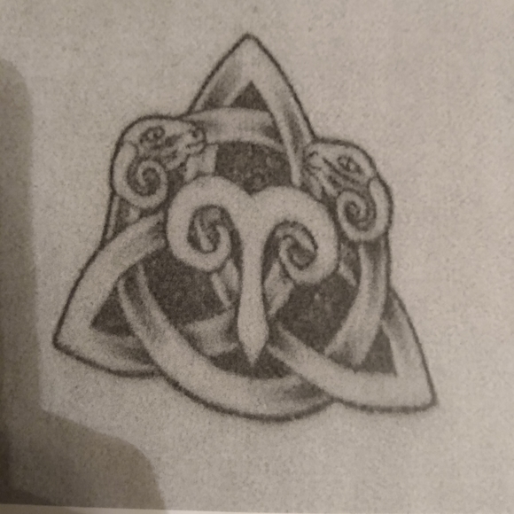 Meet your Posher, Jennifer - Picture 5 of 15